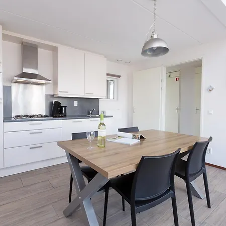 Kompleks wypoczynkowy Roompot Strandpark Duynhille