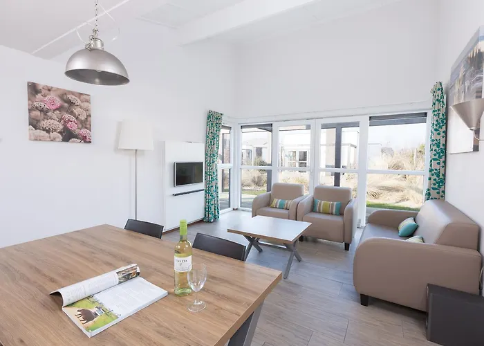 Roompot Strandpark Duynhille منتزه العطل